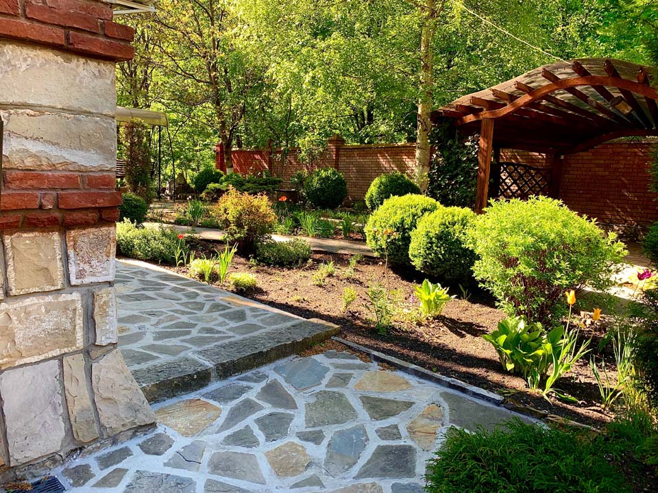 Residential Landscaping Maintenance